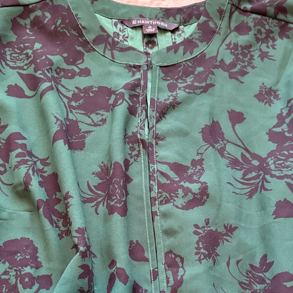 Green/Navy Floral Blouse - Picture 4 of 10